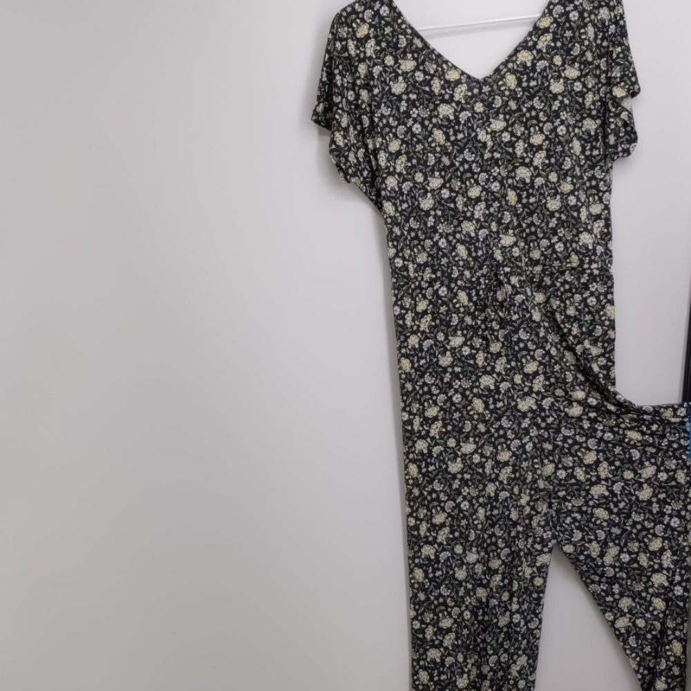 Floral V-Neck Women’s Jumpsuit in Black and Cream